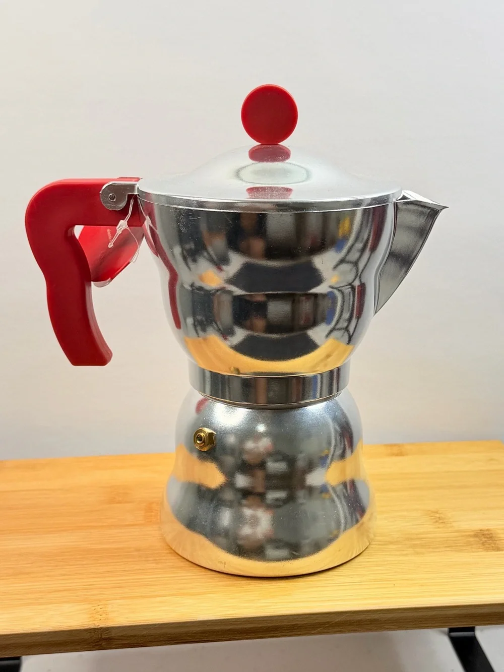 NEW Moka Alessi Espresso Coffee Maker 6 Cup SPECIAL EDITION Red Mendini Aluminum
